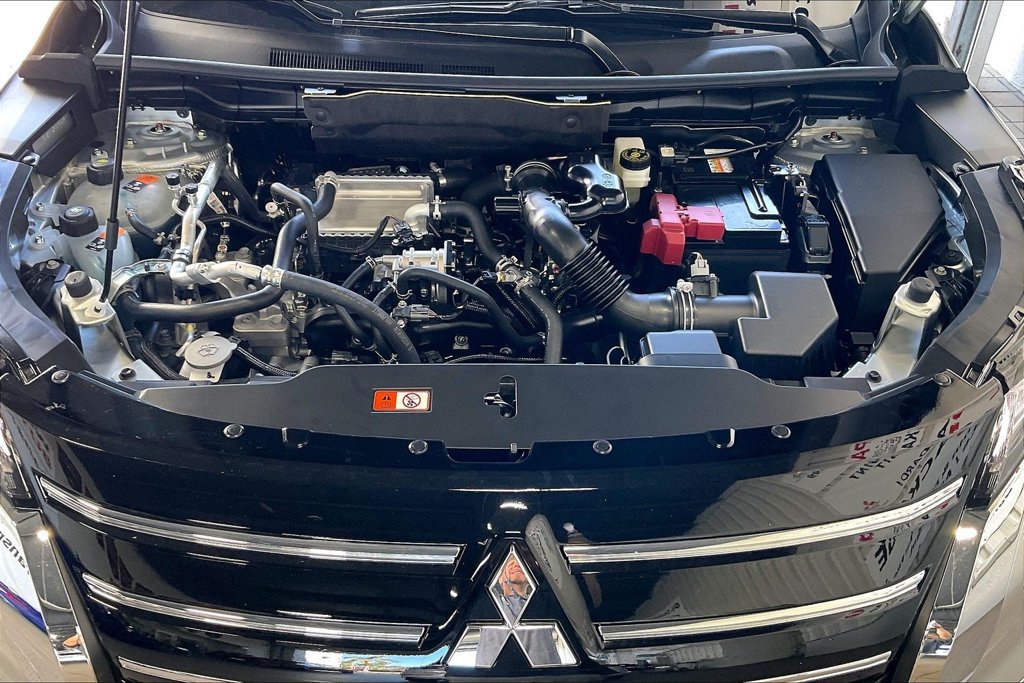 New 2026 Mitsubishi Outlander SE FWD image 11