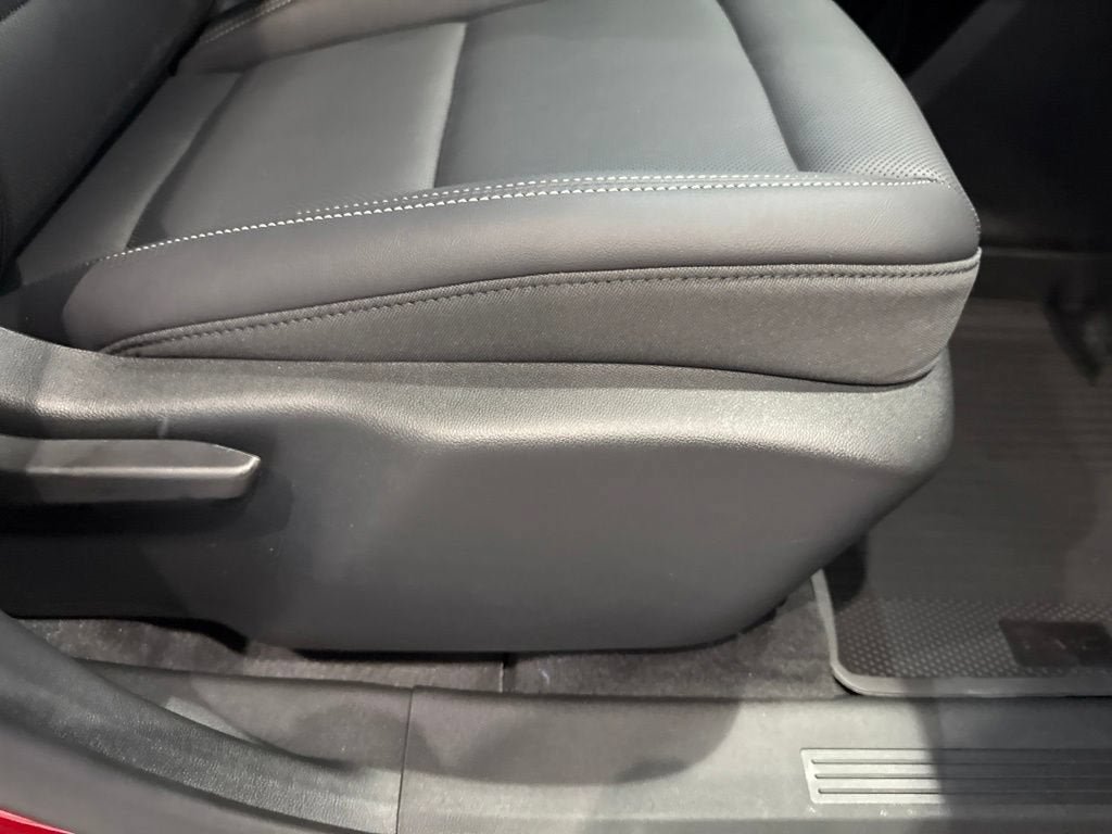 New 2027 GMC Terrain Elevation w/ Elevation Premium Package AWD/4WD image 13