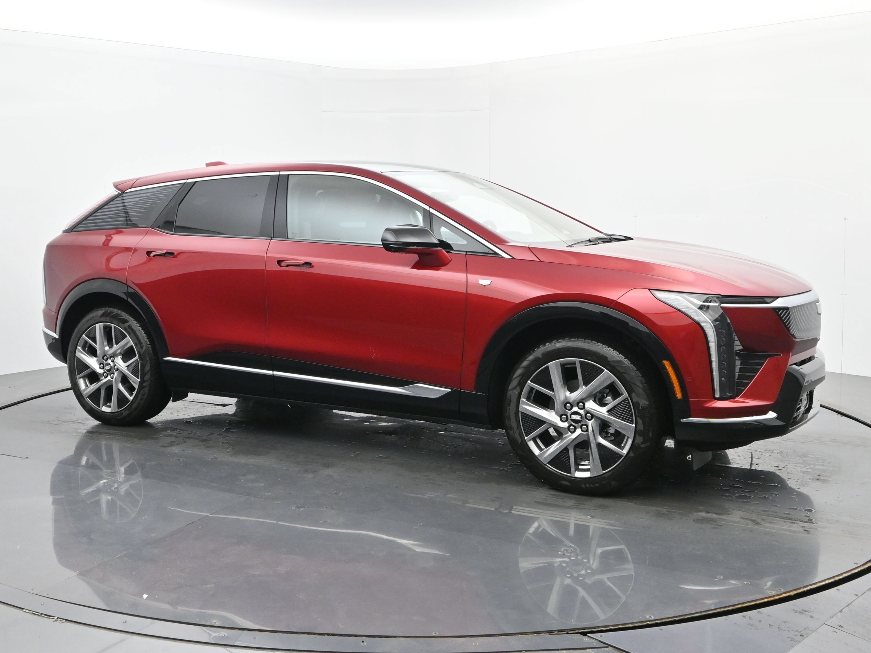 New 2026 Cadillac Optiq Luxury 1 w/ LPO, Floor Liner Package AWD/4WD image 7