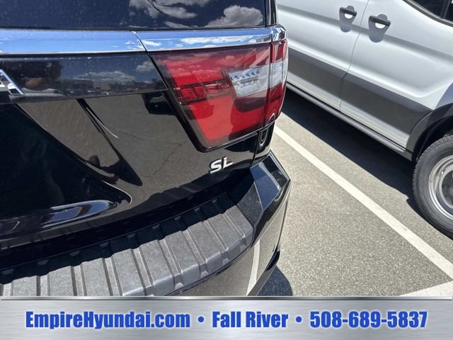 Used 2024 Nissan Armada SL w/ Captain's Chairs Package AWD/4WD image 5
