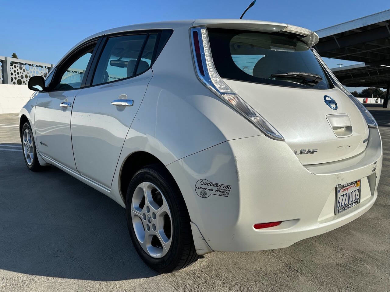 Used 2013 Nissan Leaf SV FWD image 10