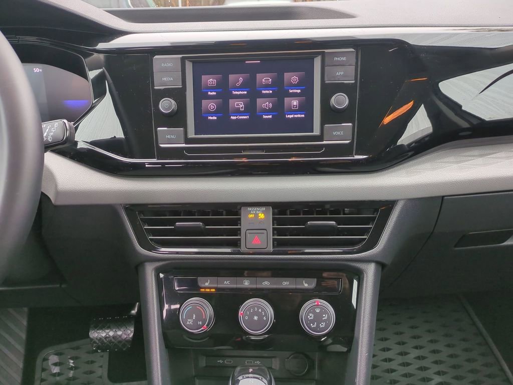 Used 2024 Volkswagen Taos S image 32
