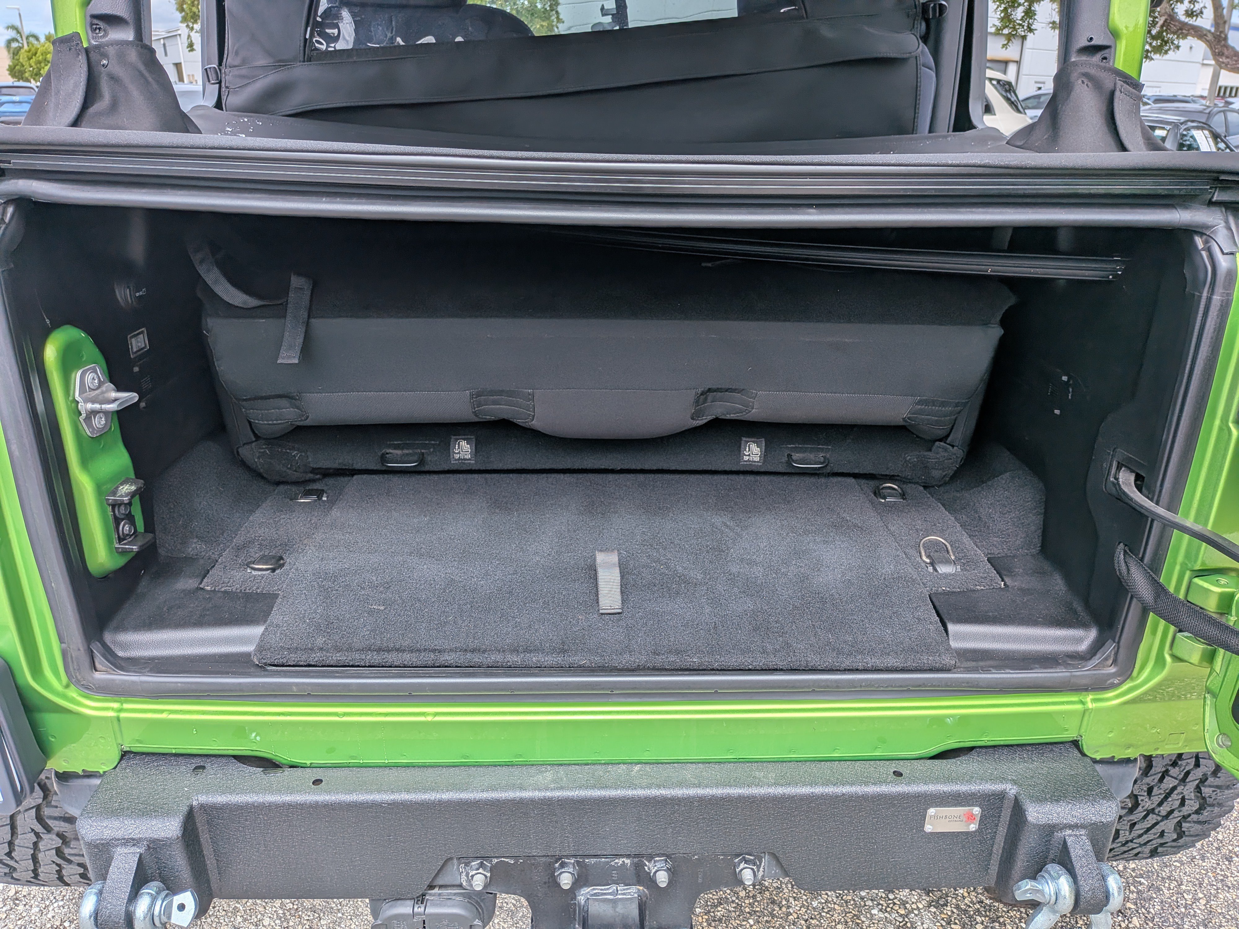 Used 2018 Jeep Wrangler Sport AWD/4WD image 12