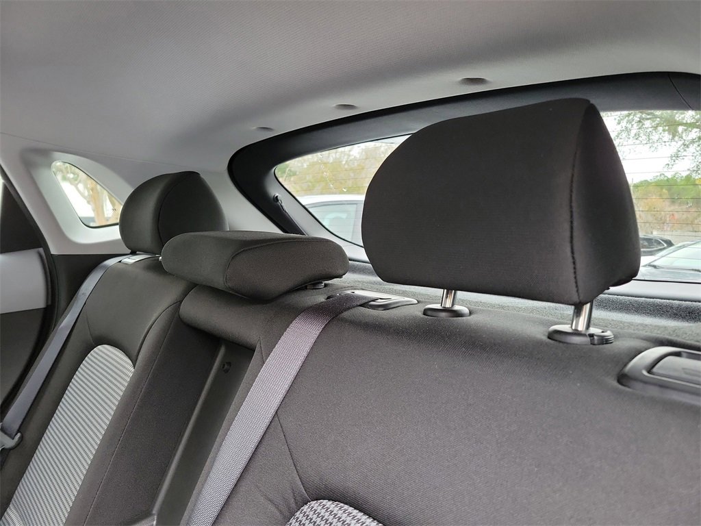 Used 2018 Hyundai Kona SEL image 11