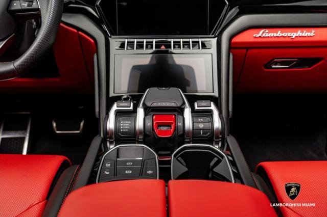 Used 2022 Lamborghini Urus image 34