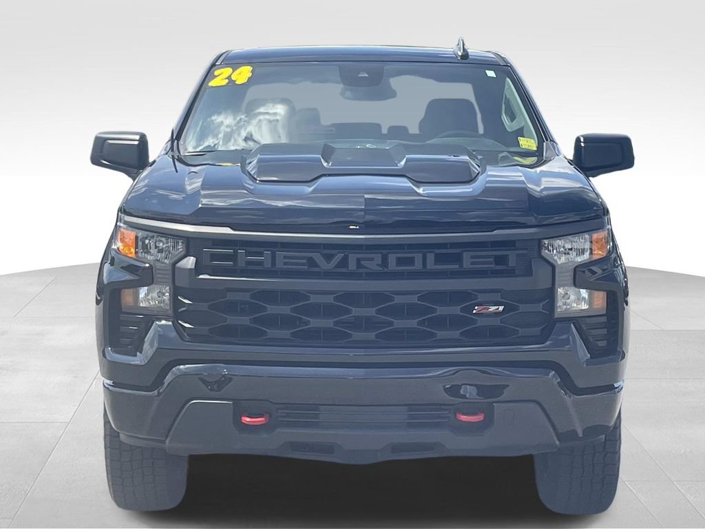 Used 2024 Chevrolet Silverado 1500 Custom Trail Boss AWD/4WD image 9