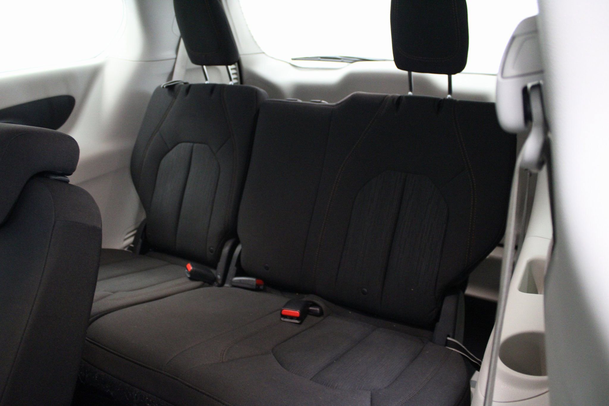 Used 2018 Chrysler Pacifica Touring Plus image 21