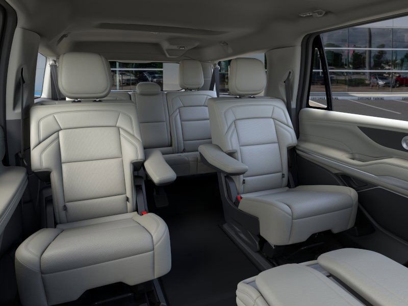 New 2026 Lincoln Navigator L Premier image 11