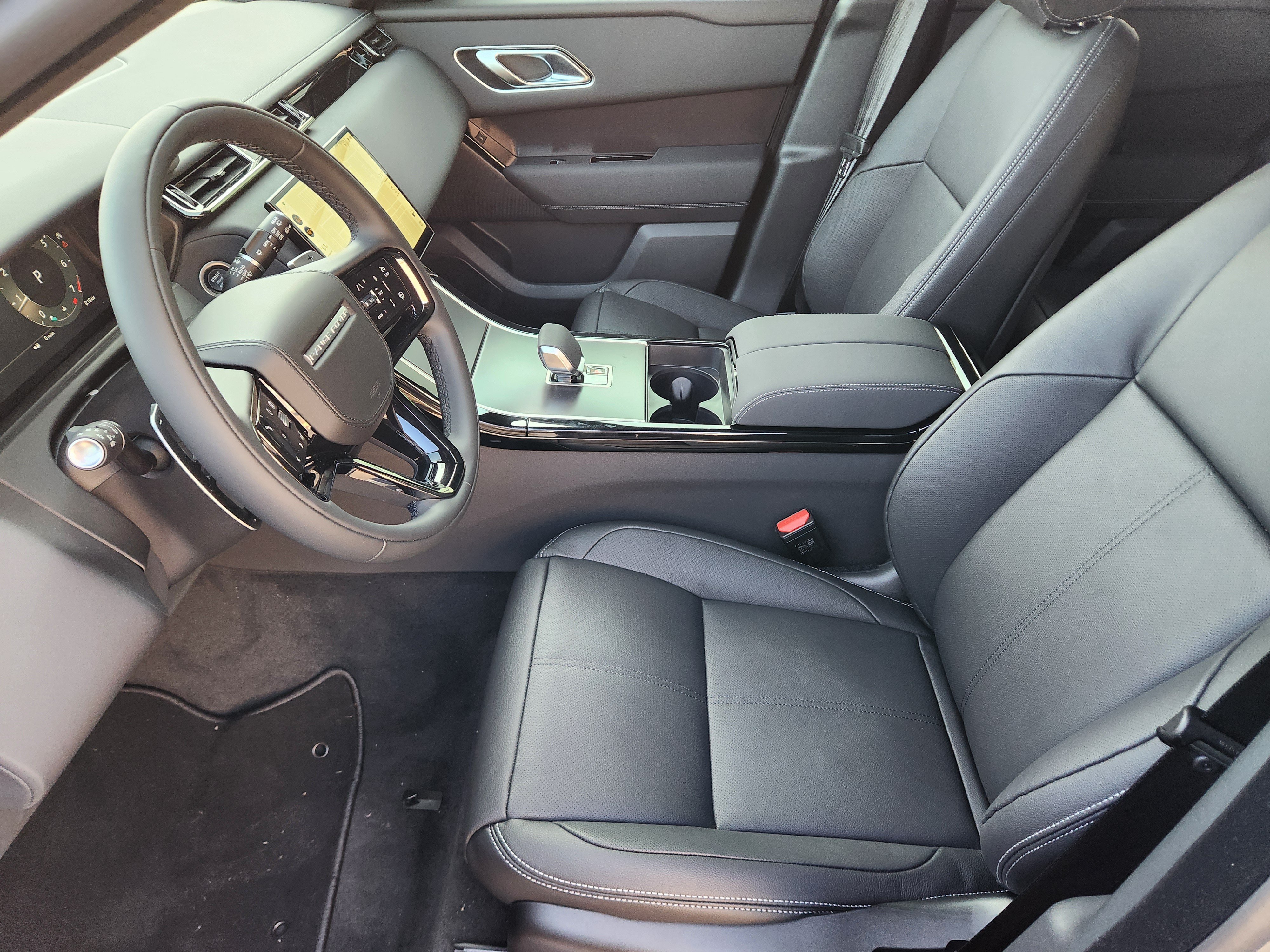 New 2026 Land Rover Range Rover Velar Belgravia AWD/4WD image 8