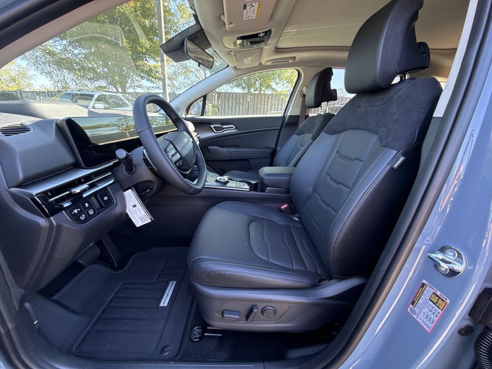 New 2027 Kia Sportage SX Prestige AWD/4WD image 17