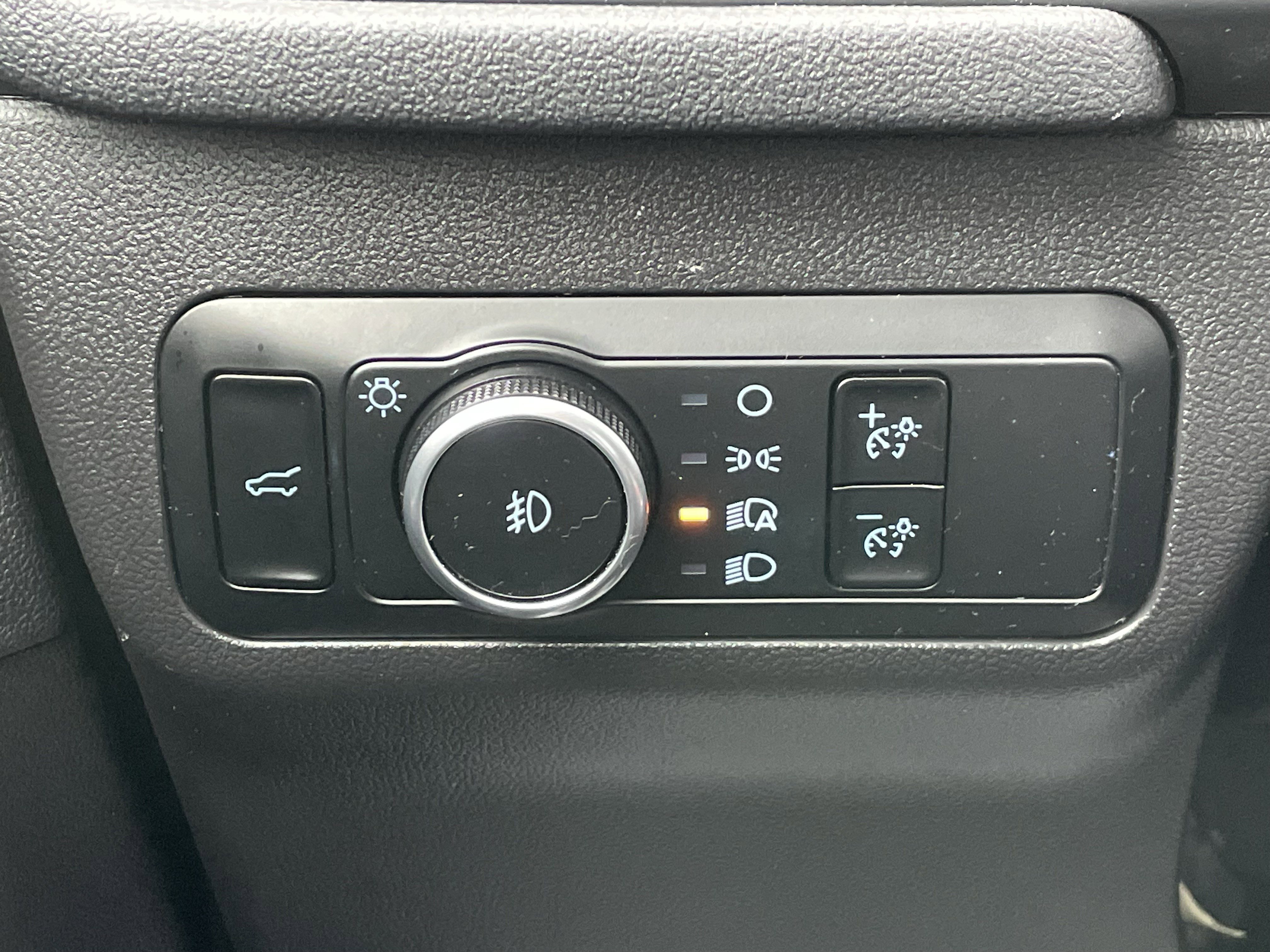 Used 2024 Ford Escape Platinum image 21