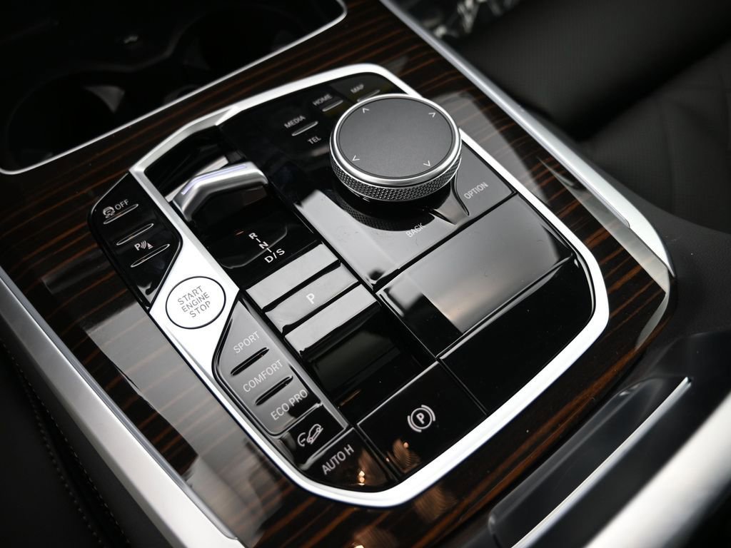 New 2026 BMW X5 xDrive40i AWD/4WD image 18