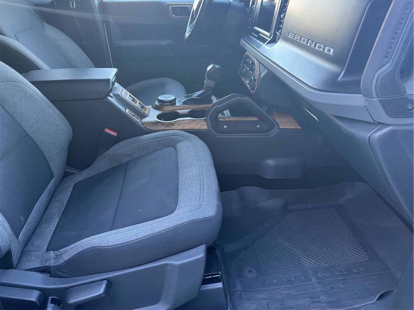 Used 2021 Ford Bronco Big Bend w/ Sasquatch Package image 15