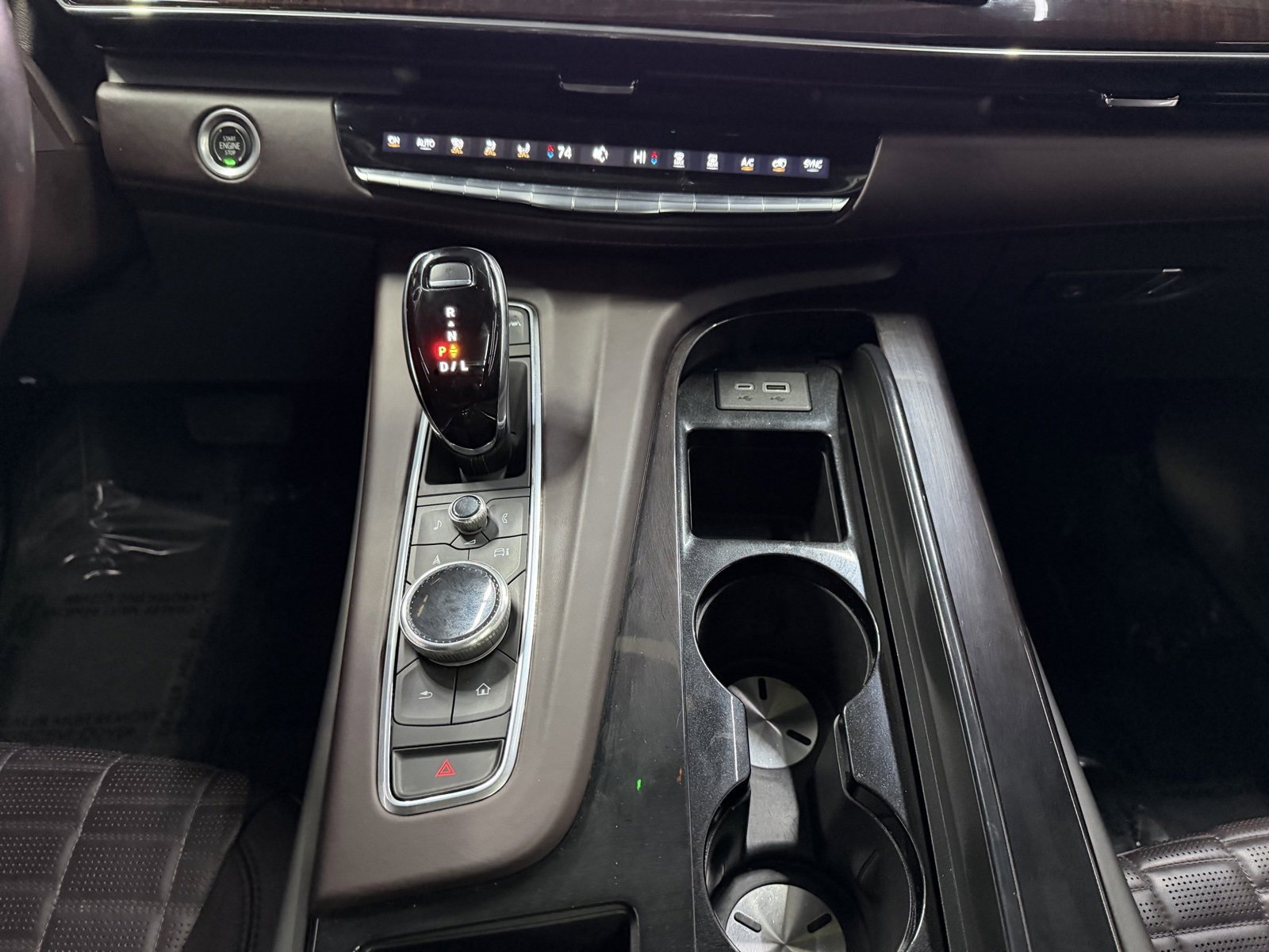 Used 2023 Cadillac Escalade Sport Platinum w/ LPO, ONYX Package image 16