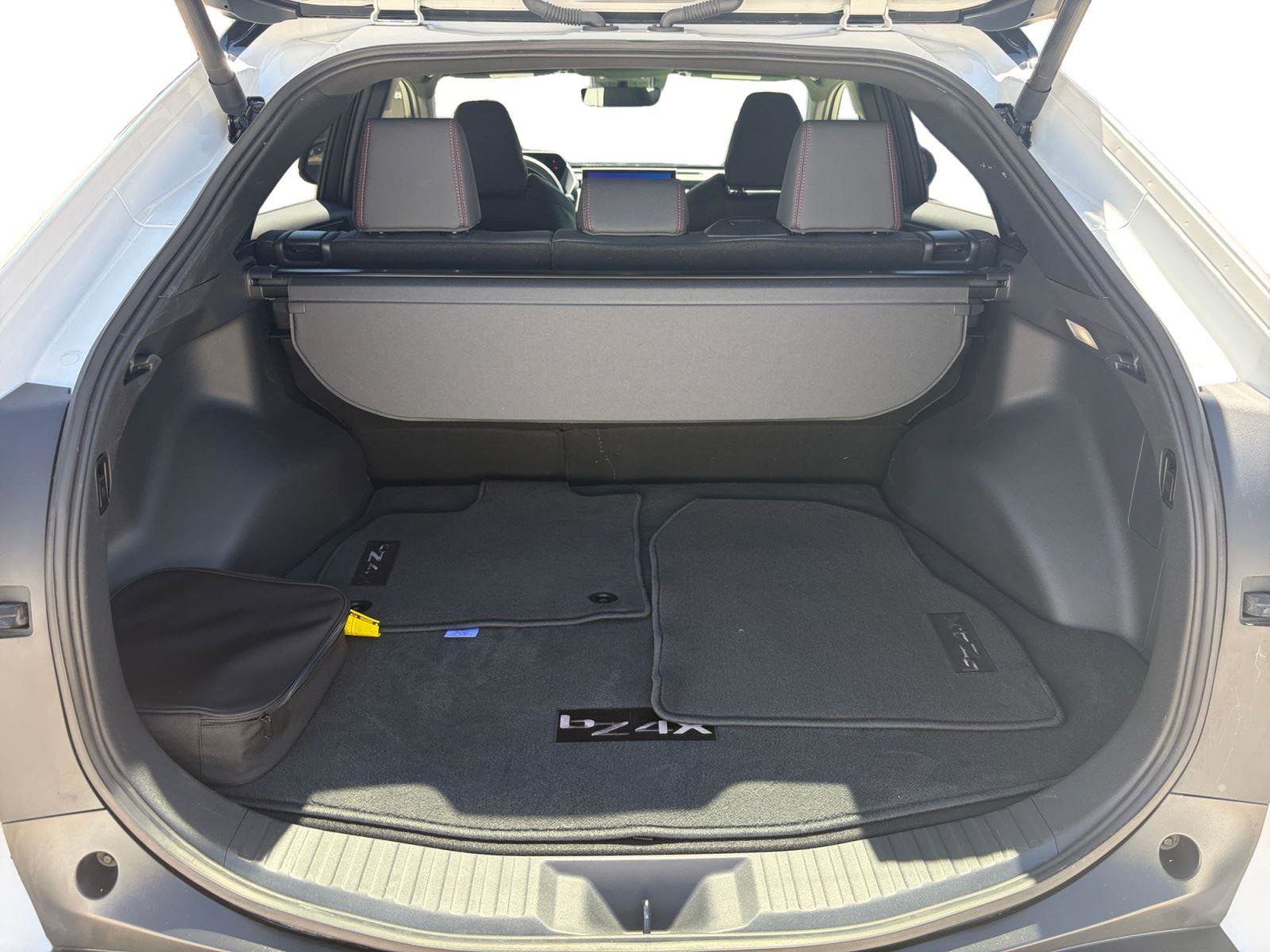 Certified 2025 Toyota bZ4X AWD image 22