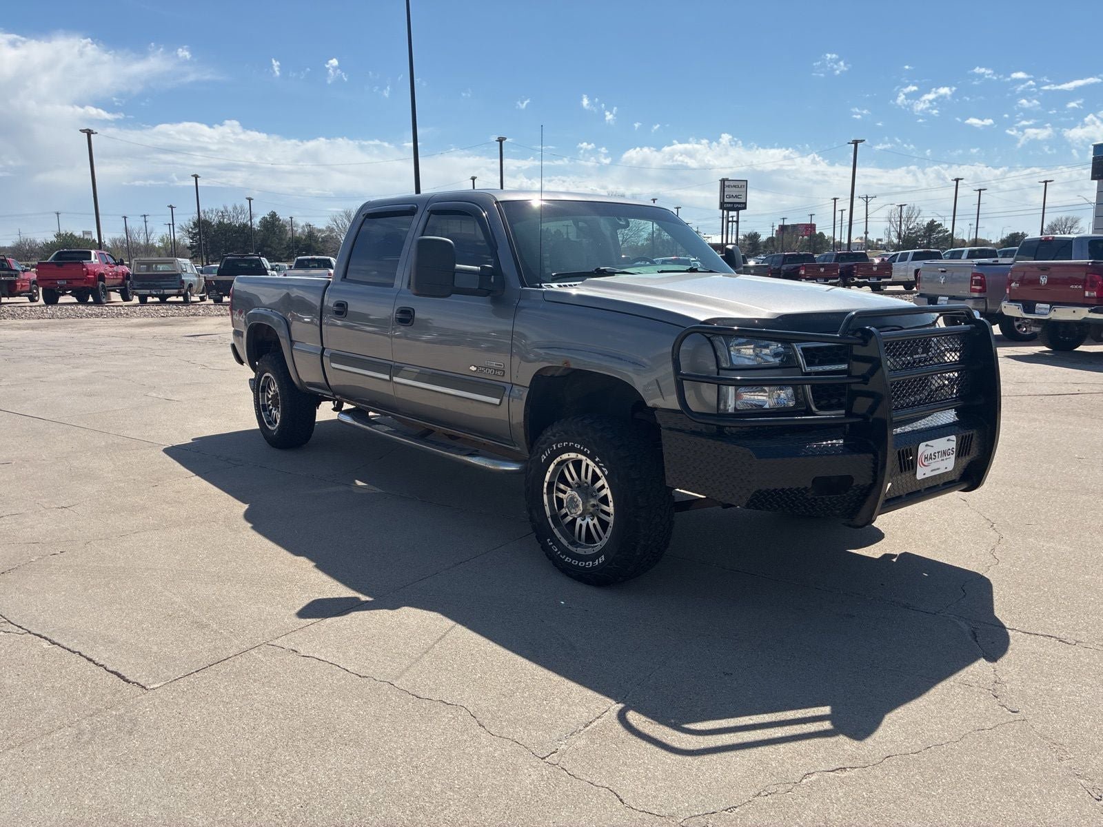Used 2006 Chevrolet Silverado 2500 LT w/ Heavy-Duty Power Package image 8