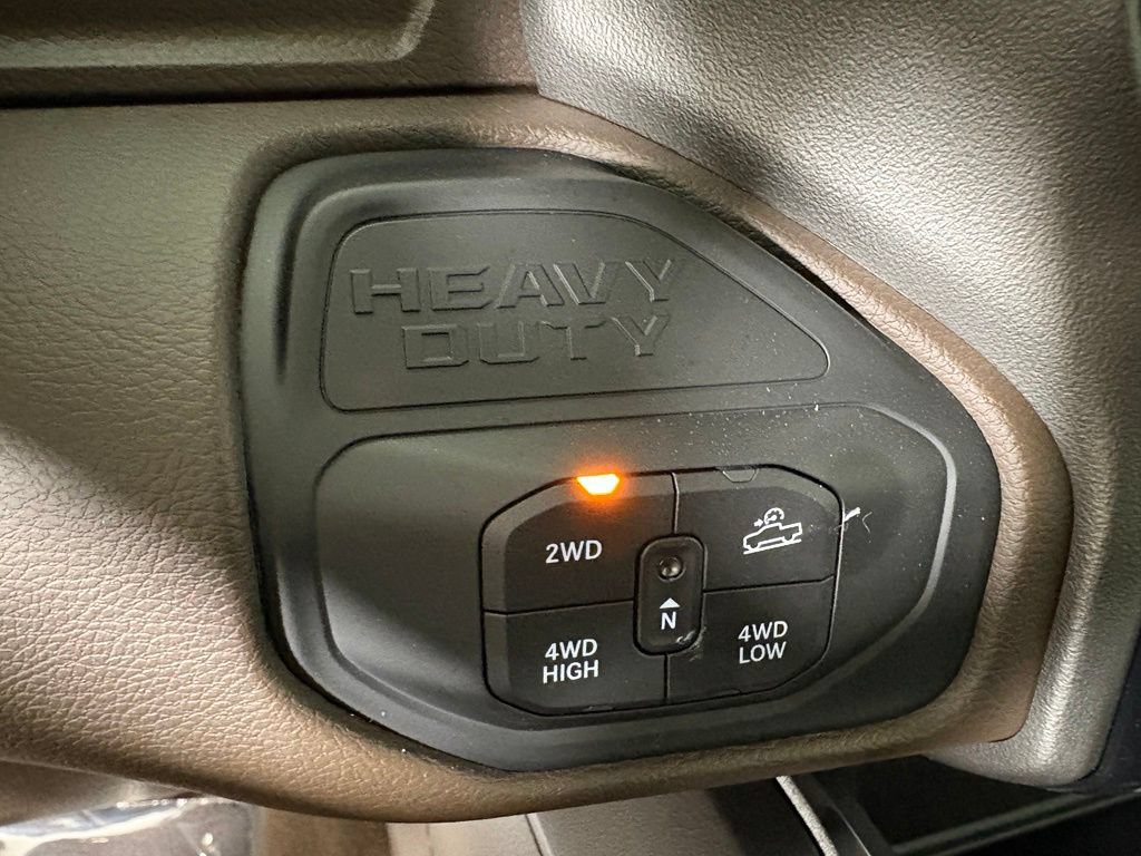 New 2026 RAM 2500 Laramie AWD/4WD image 31