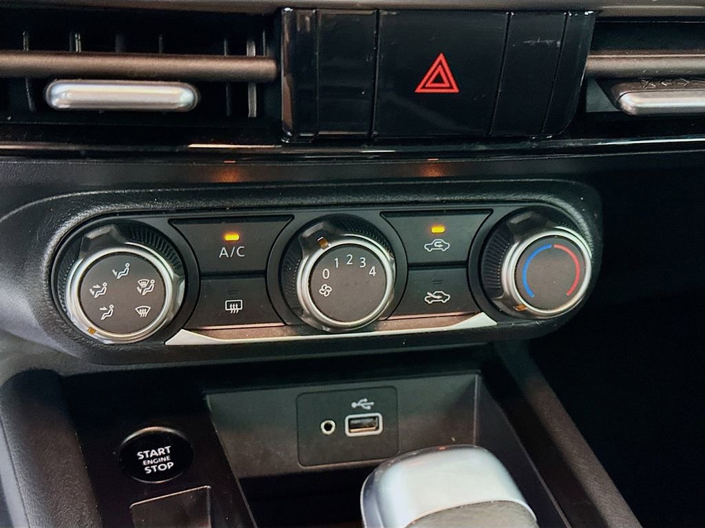 Certified 2025 Nissan Kicks S image 22