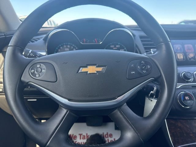 Used 2015 Chevrolet Impala LT w/ Convenience Package image 36