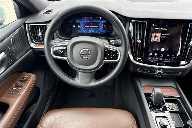 Used 2023 Volvo V60 B5 Cross Country Plus w/ Climate Package image 14