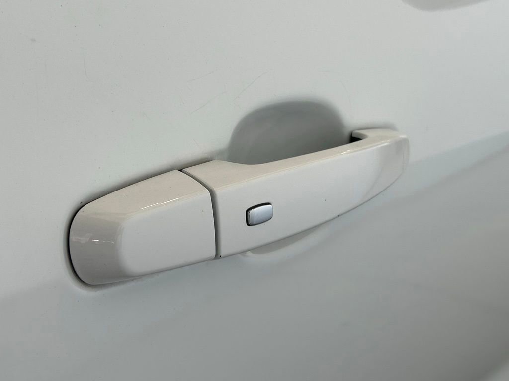 Used 2021 Chevrolet Blazer LT image 17