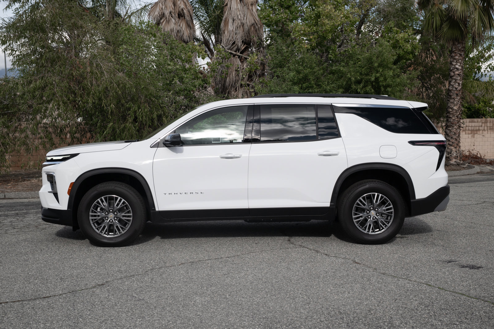 New 2026 Chevrolet Traverse LT w/ Driver Confidence Package image 7