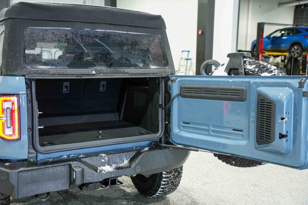 Used 2024 Ford Bronco Outer Banks w/ Sasquatch Package image 12