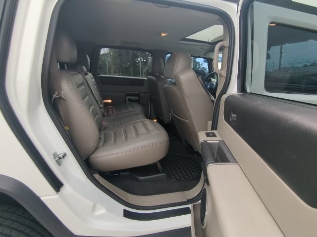 Used 2004 HUMMER H2 w/ Preferred Equipment Group AWD/4WD image 14