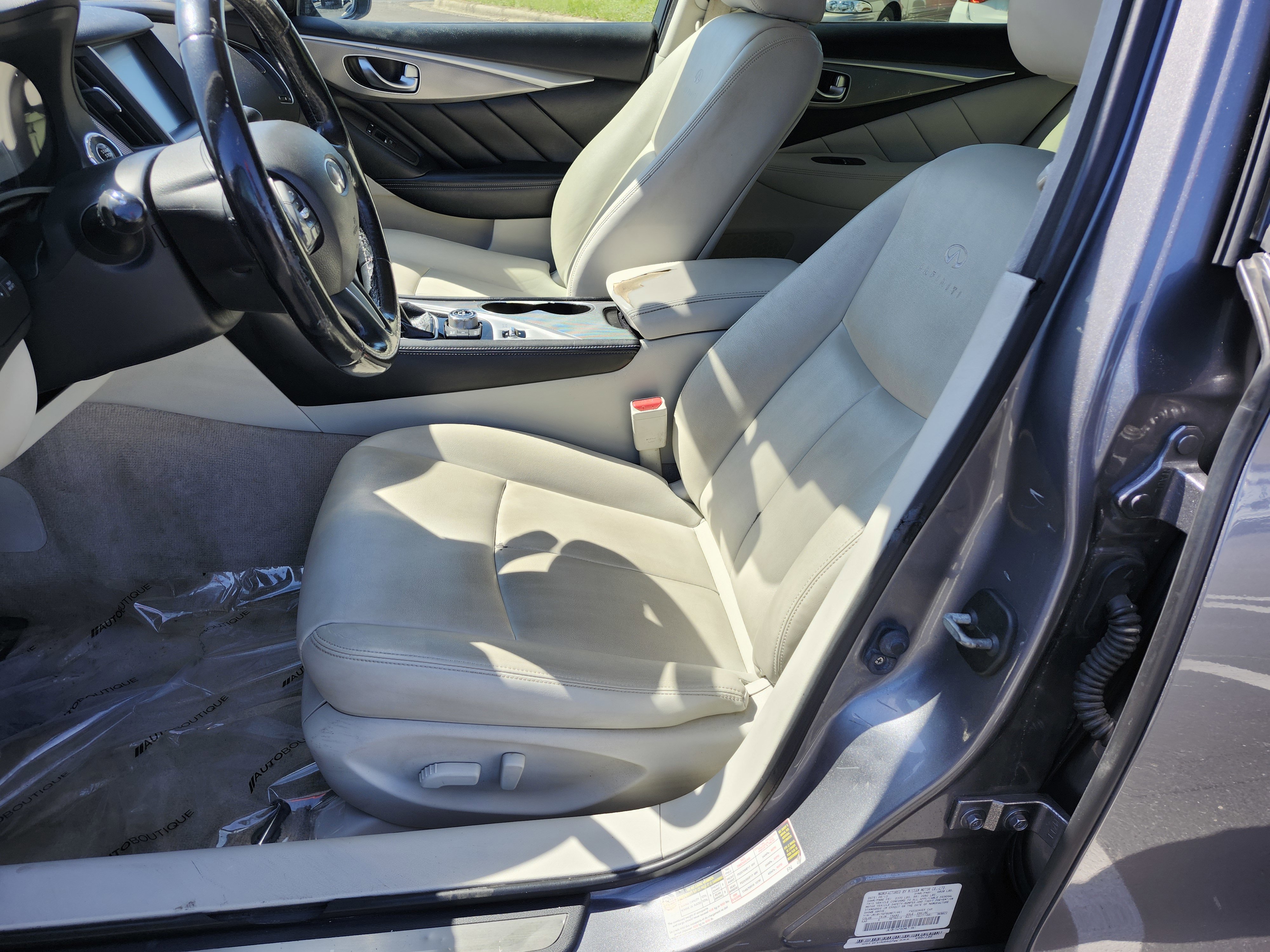Used 2014 INFINITI Q50 Premium w/ Navigation Package image 24
