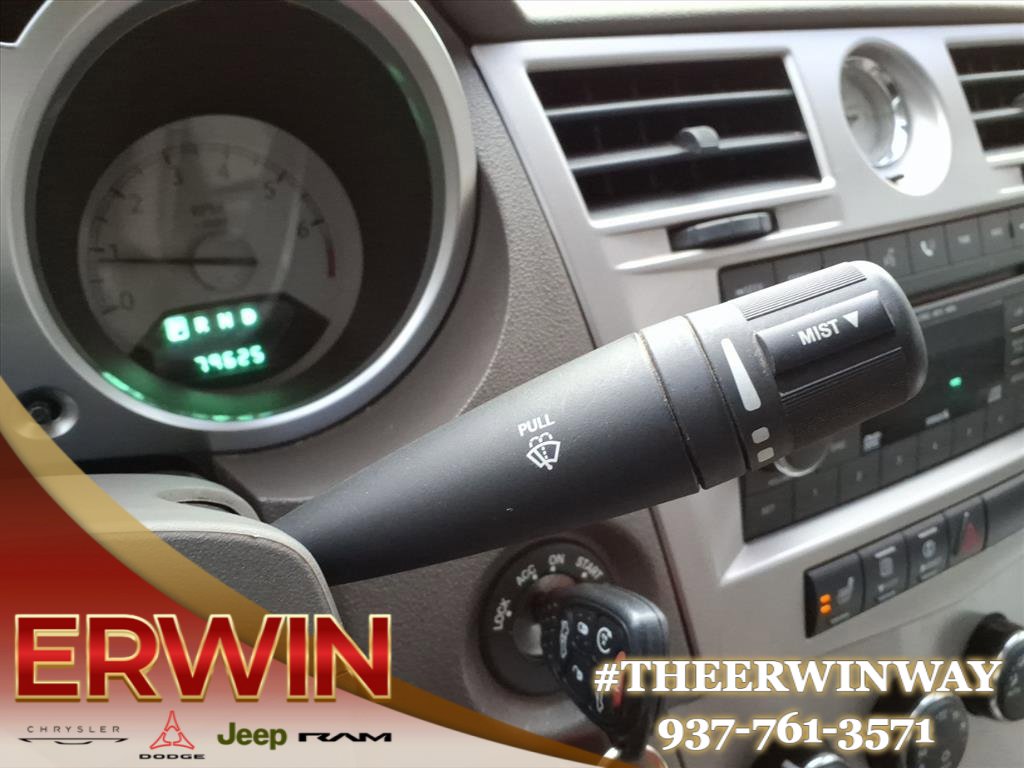 Used 2009 Chrysler Sebring Touring w/ Special Touring Group image 24