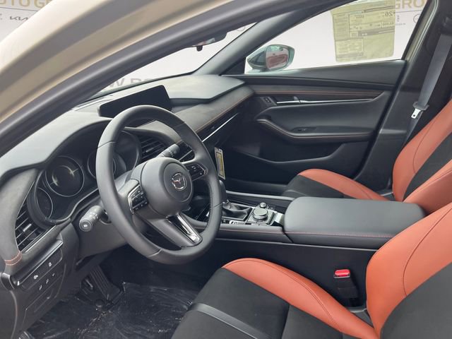 New 2025 MAZDA MAZDA3 Carbon image 9