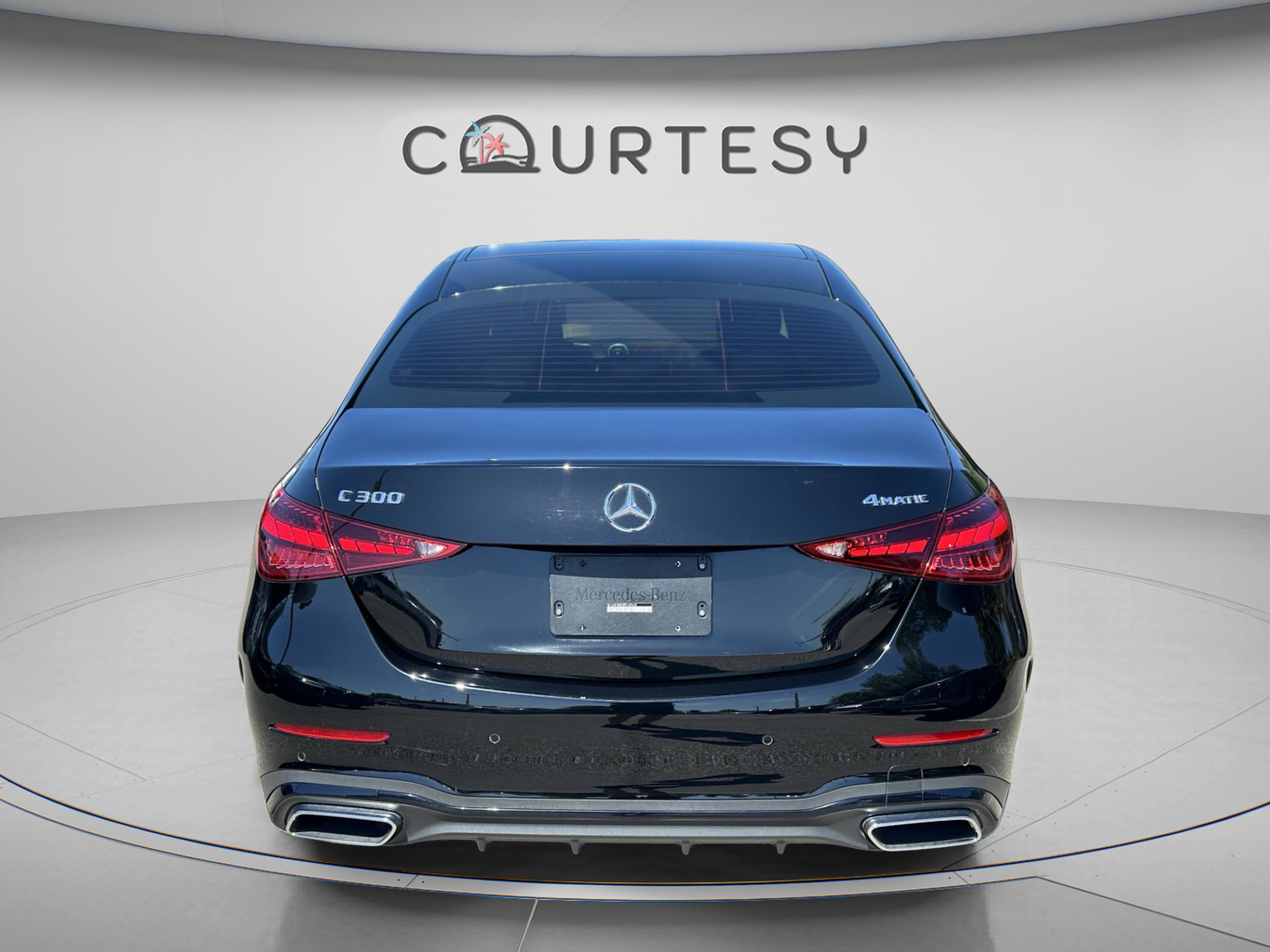 Used 2024 Mercedes-Benz C 300 4MATIC Sedan image 5