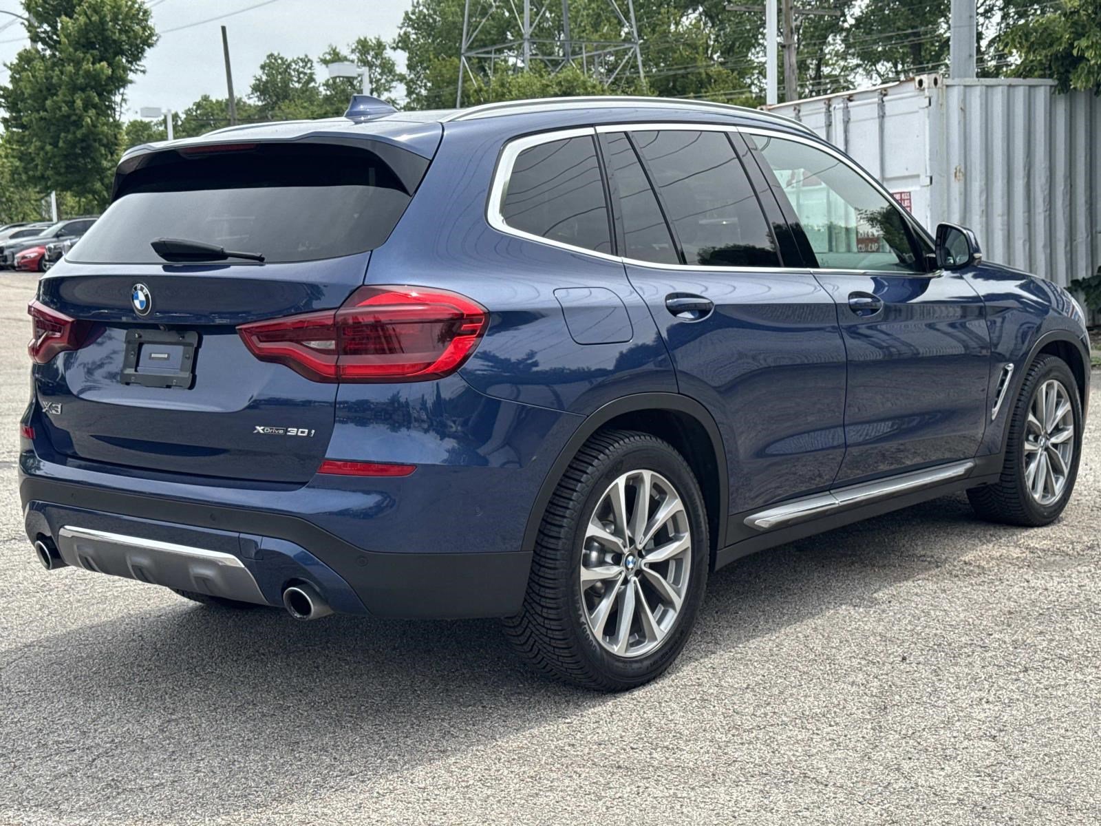 Used 2018 BMW X3 xDrive30i w/ Executive Package AWD/4WD image 5