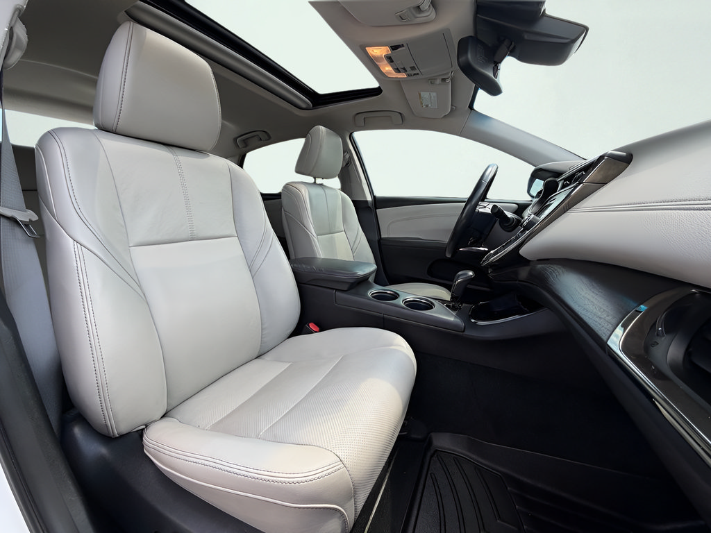Used 2018 Toyota Avalon Limited w/ Carpet Mat Package FWD image 28