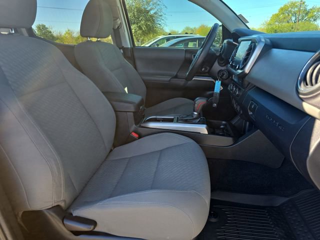 Certified 2022 Toyota Tacoma SR5 image 10