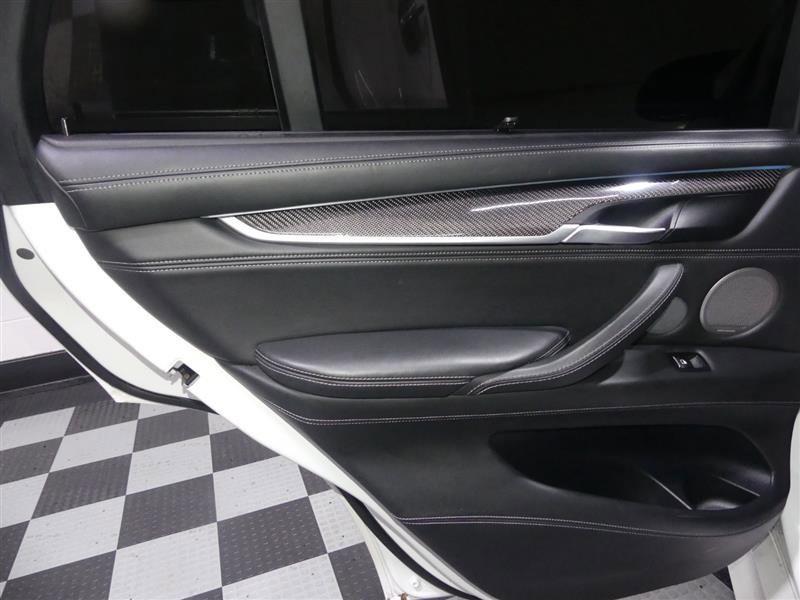 Used 2018 BMW X5 M AWD/4WD image 26
