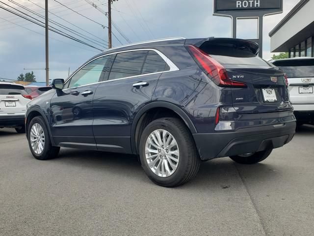 Used 2024 Cadillac XT4 Luxury w/ Cold Weather Package AWD/4WD image 6