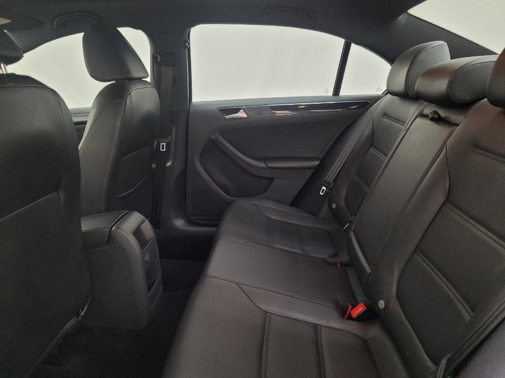 Used 2018 Volkswagen Jetta Sport FWD image 18