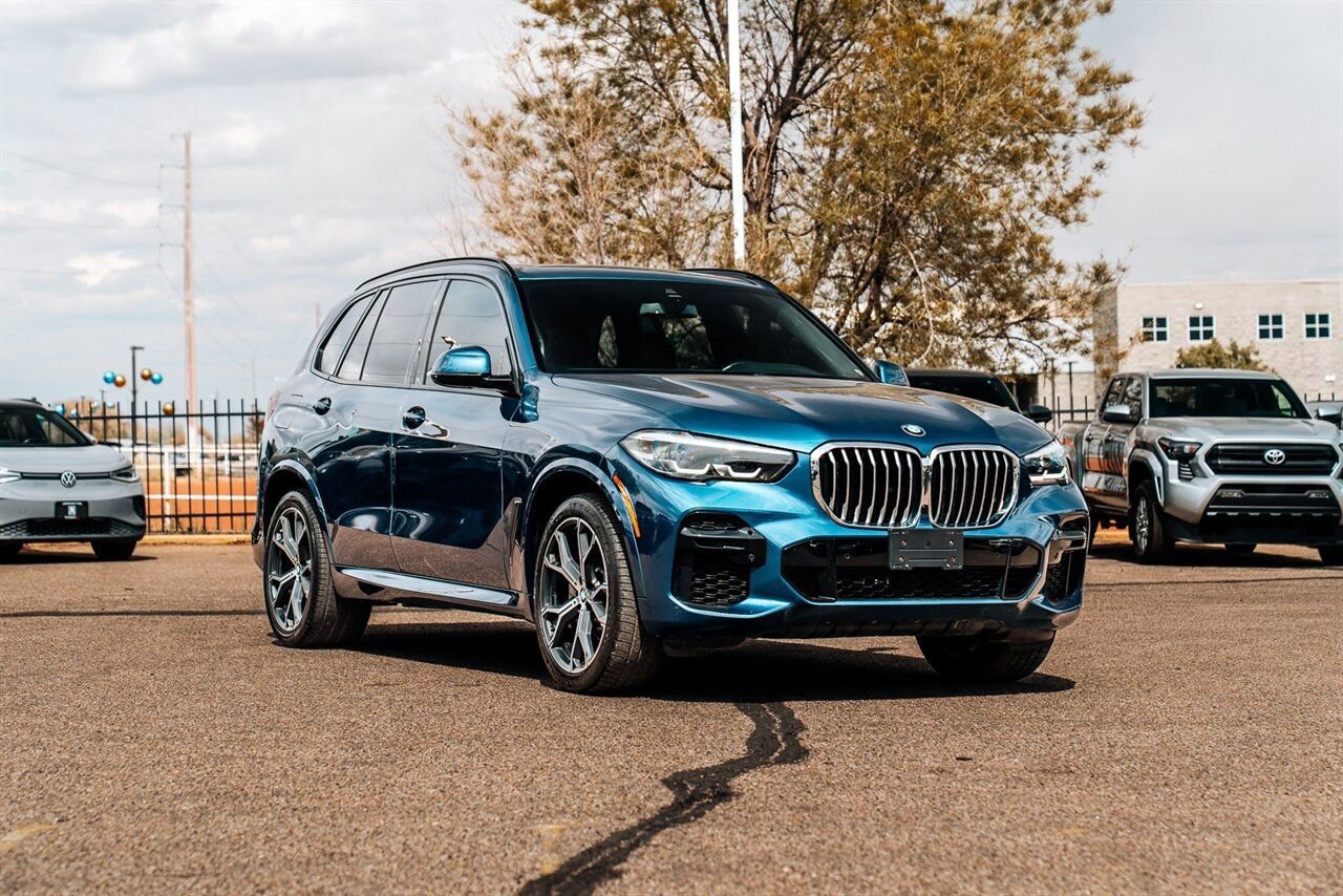 Used 2022 BMW X5 sDrive40i w/ M Sport Package image 1