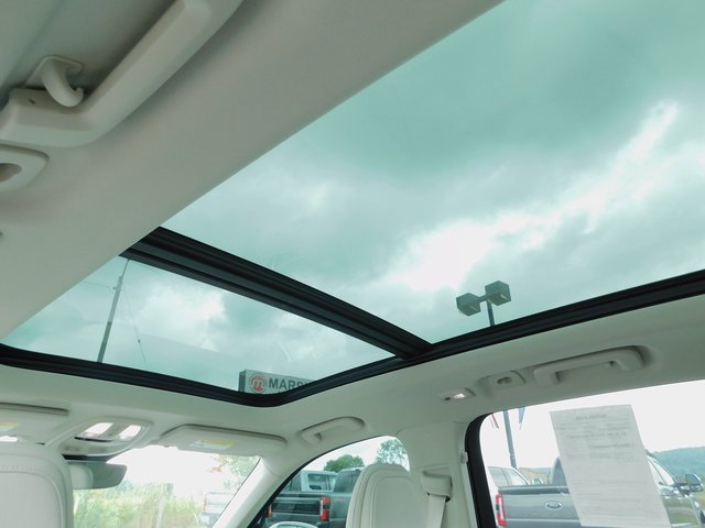 Used 2024 Volvo XC90 B6 Plus w/ Protection Package Premier image 22