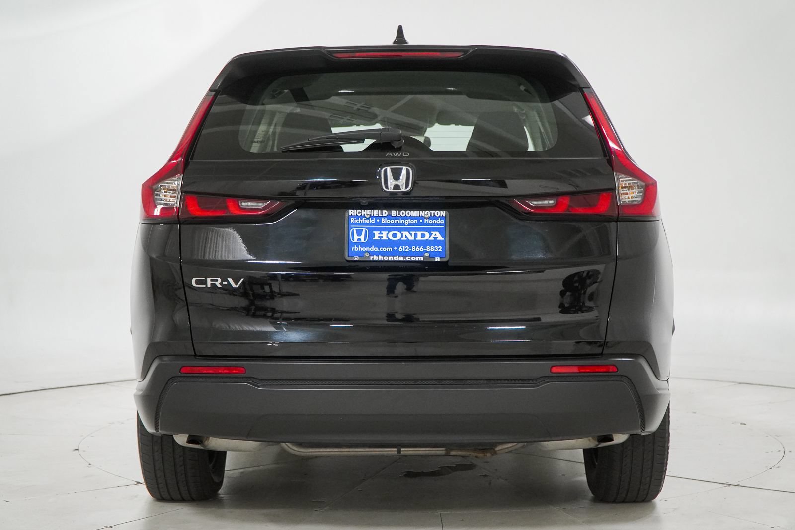 Used 2023 Honda CR-V LX image 9