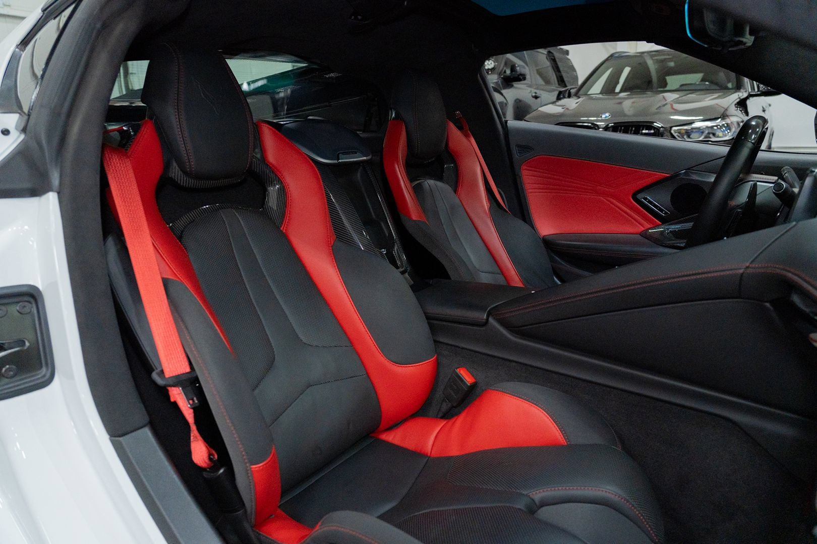 Used 2023 Chevrolet Corvette Z06 w/ Z07 Performance Package RWD image 27