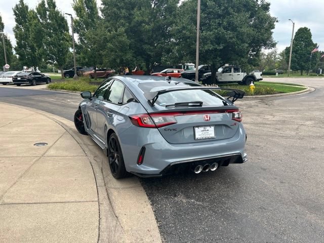 Used 2025 Honda Civic Type R image 5