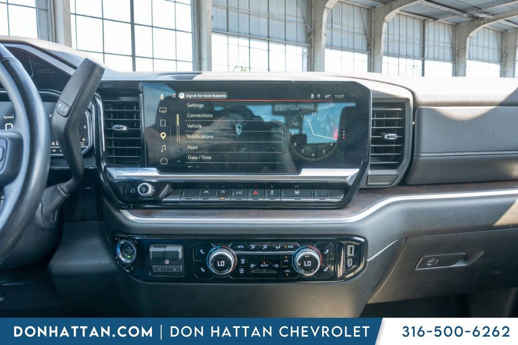 Used 2025 GMC Sierra 1500 SLT AWD/4WD image 8