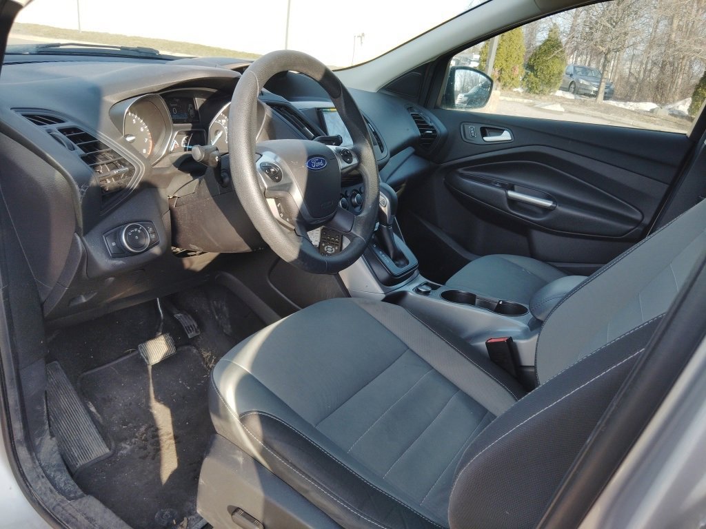 Used 2016 Ford Escape SE image 12