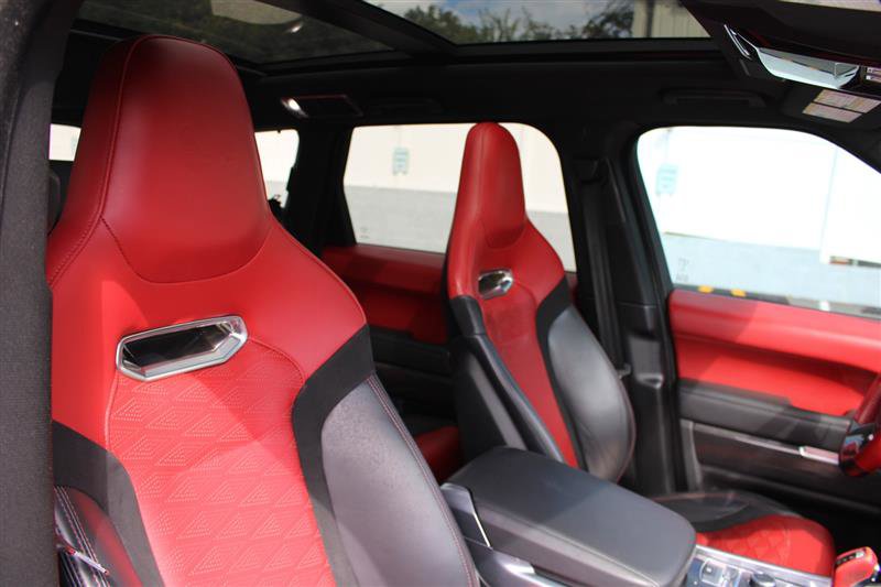 Used 2019 Land Rover Range Rover Sport SVR image 16