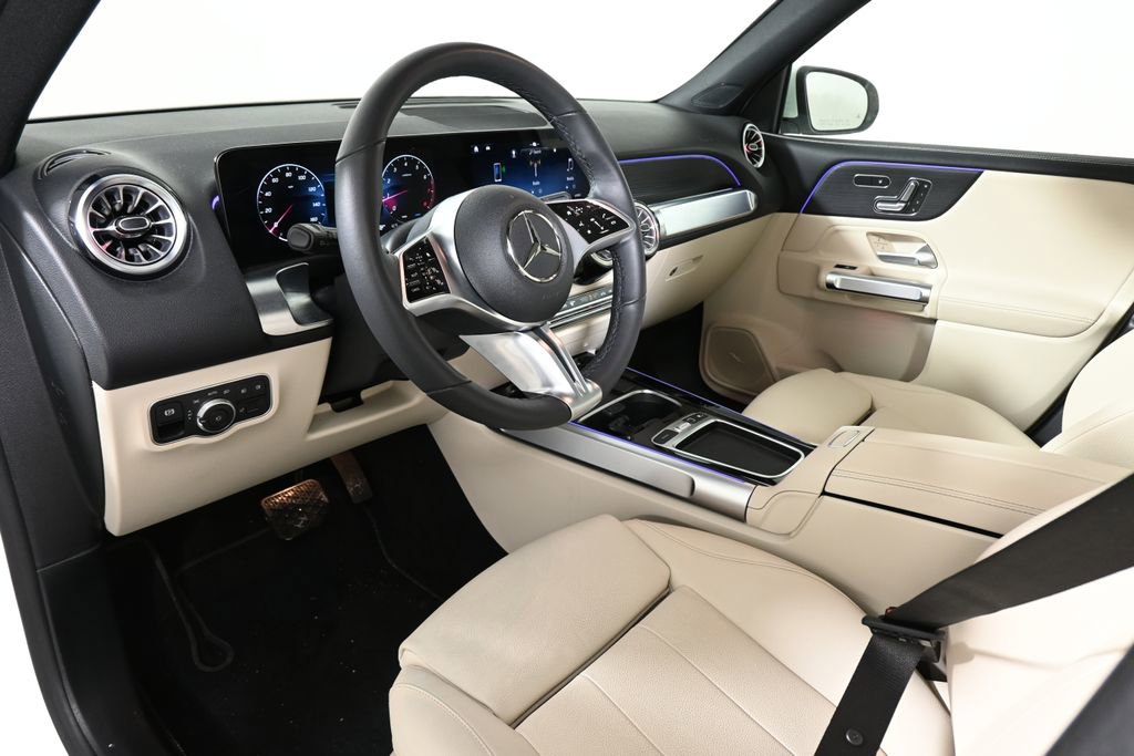 Certified 2026 Mercedes-Benz GLB 250 4MATIC image 13
