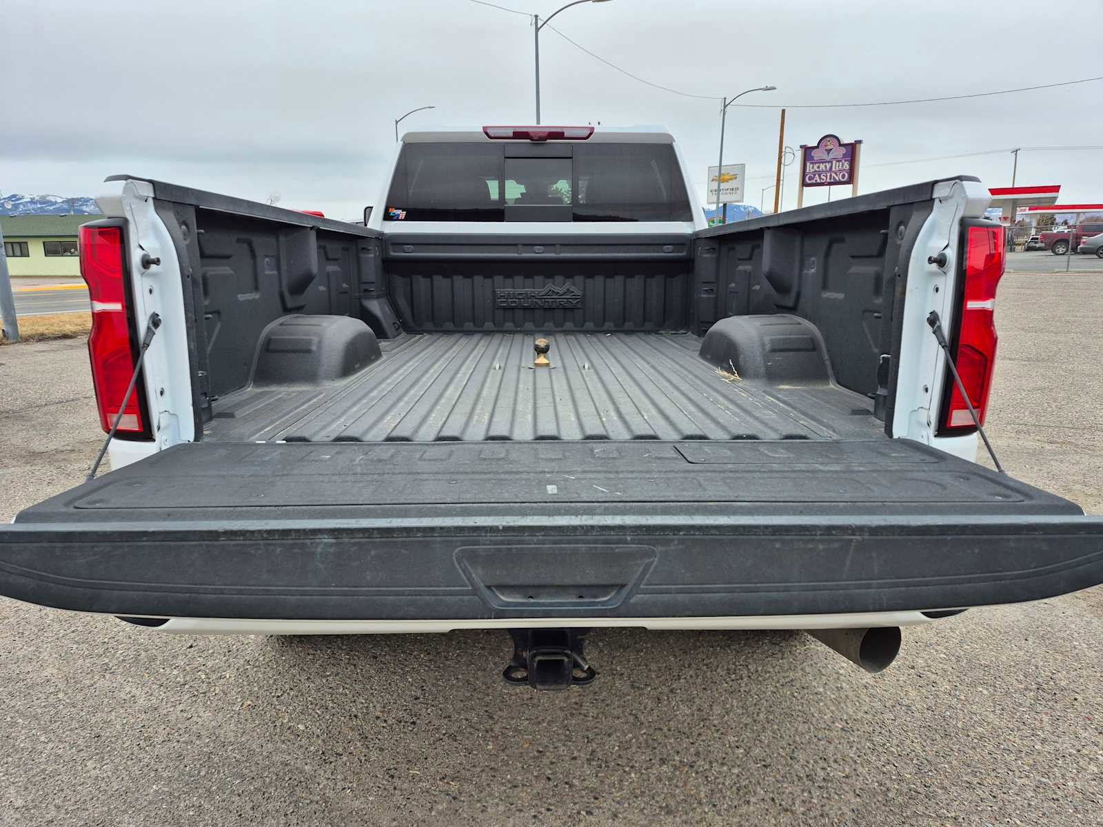 Used 2024 Chevrolet Silverado 3500 High Country w/ Technology Package image 5