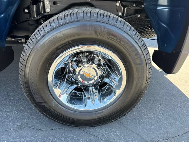 New 2026 Chevrolet Silverado 3500 LT w/ Safety Package AWD/4WD image 9