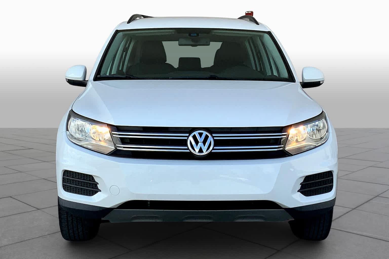 Used 2016 Volkswagen Tiguan S FWD image 3